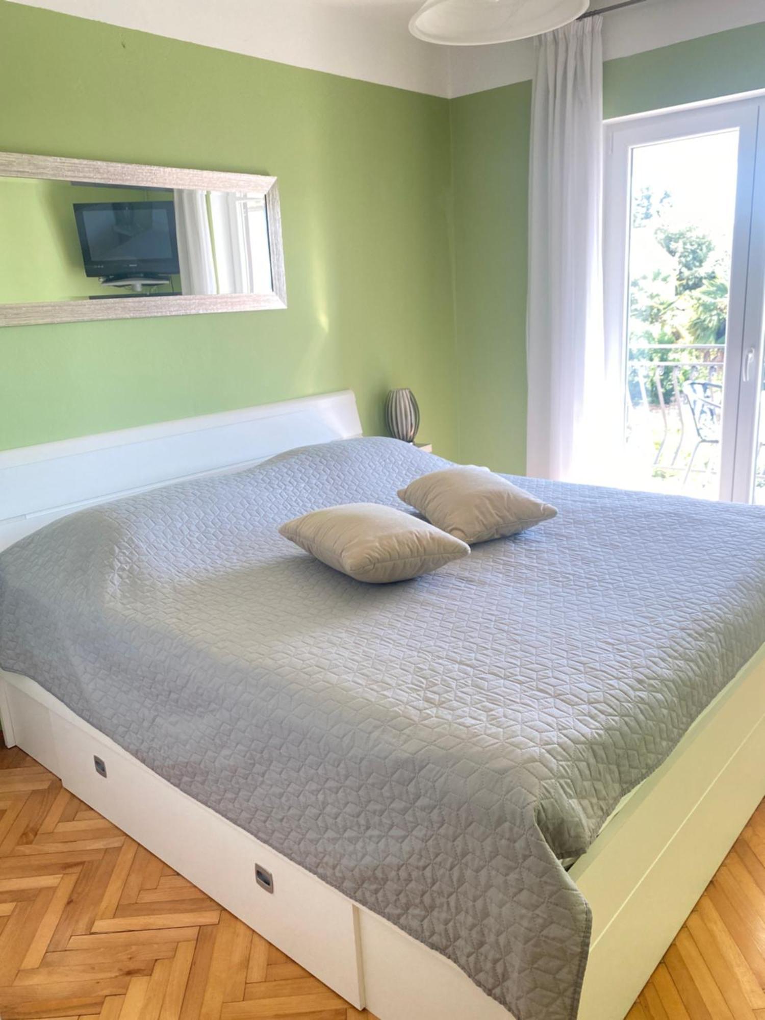 2 App For 3 Persons With 2 Terraces Near Beach&town Apartmán