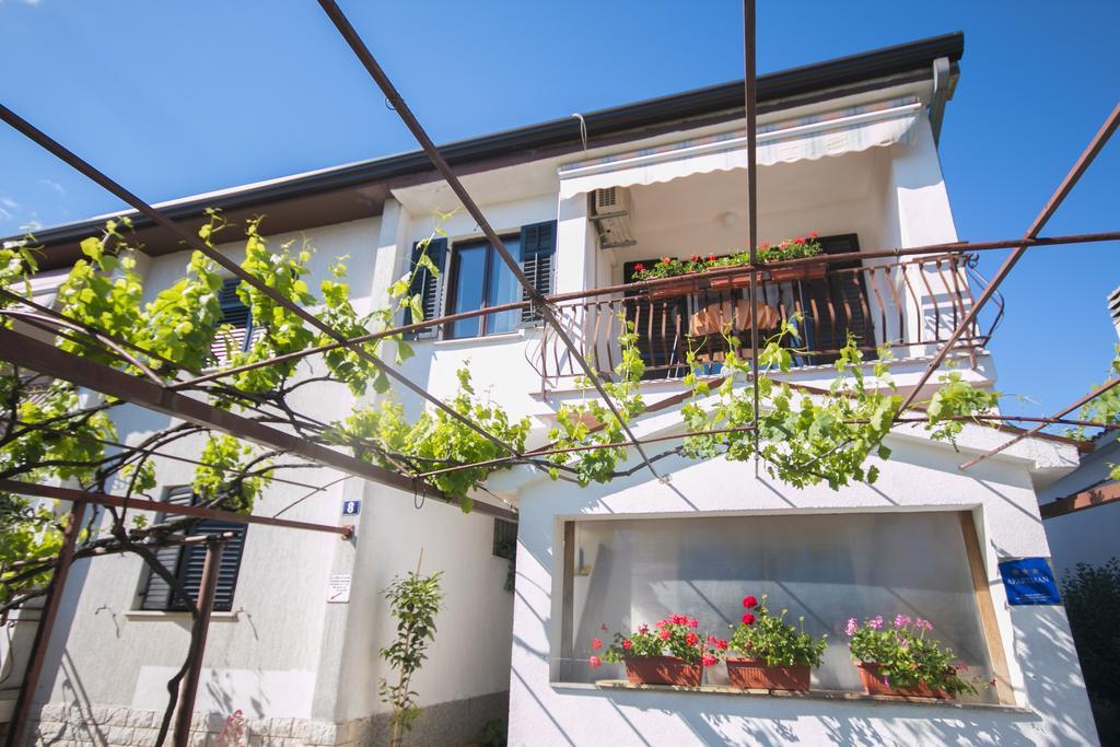 Appartement 2 App For 3 Persons With 2 Terraces Near Beach&town